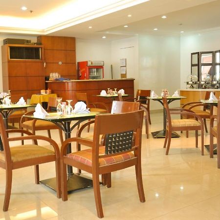 Richville Hotel Mandaluyong Eksteriør bilde
