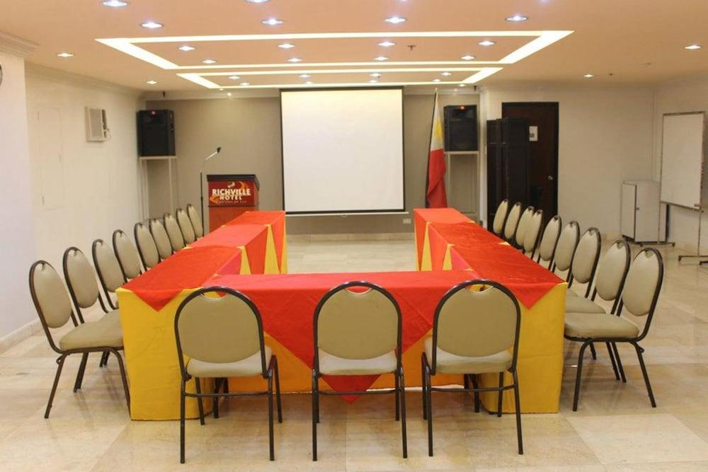 Richville Hotel Mandaluyong Eksteriør bilde