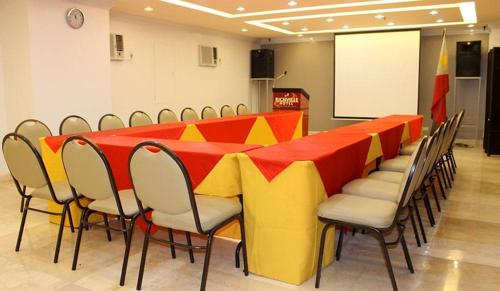 Richville Hotel Mandaluyong Eksteriør bilde